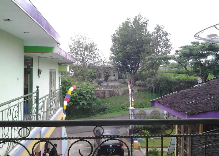 Villa And Resto Basanova Batu (East Java)